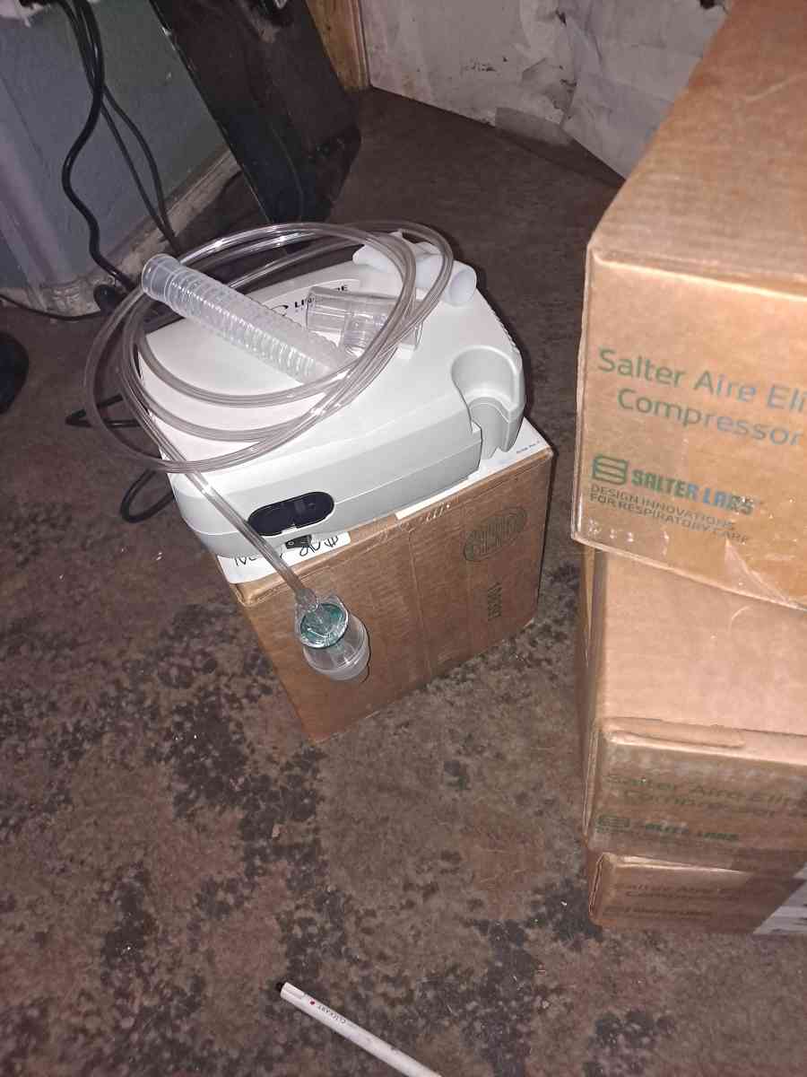 salter labs Aire compressor designed for respiratory care