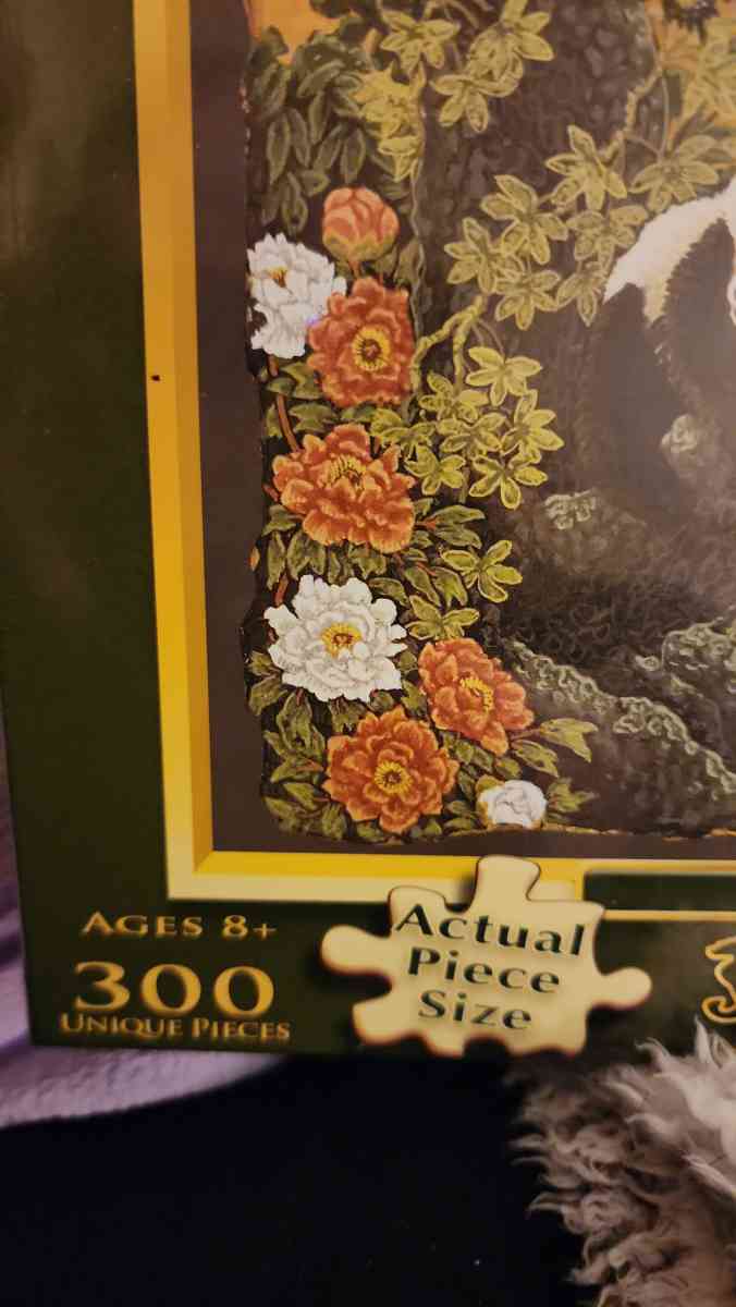 300 piece Giant Panda  puzzle