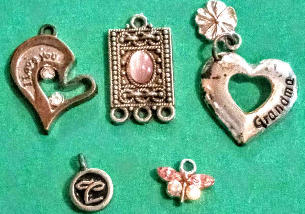 5 Pendants