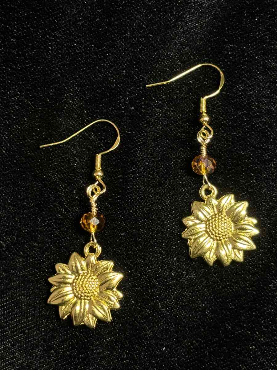Sunny Days Sunflower Earrings