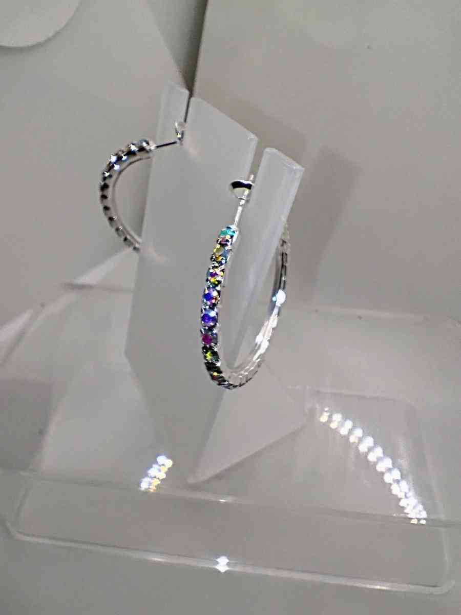 Rhinestone bracelet and earrings sey