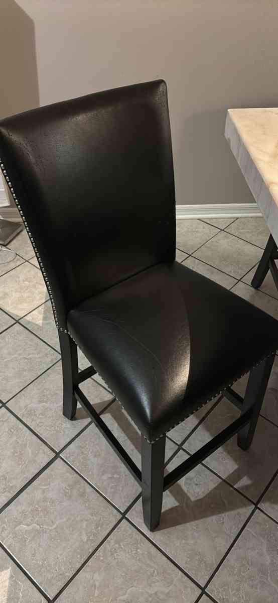 marble table with chairs