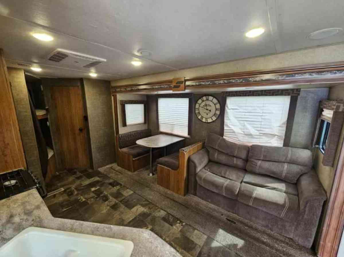 travel trailer for rent 650 month all bills paid except prop