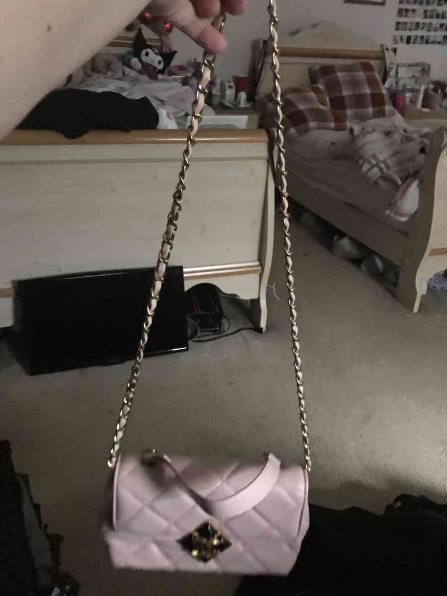 brand new womans purse