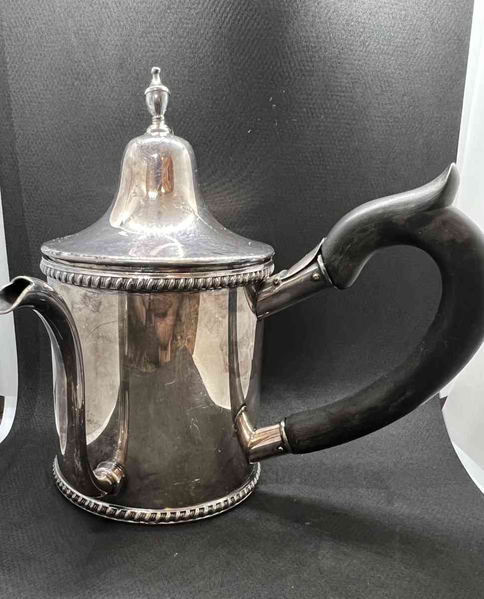Wonderful Old Vintage Sliver Plated Tea Pot With Birtsh Lago