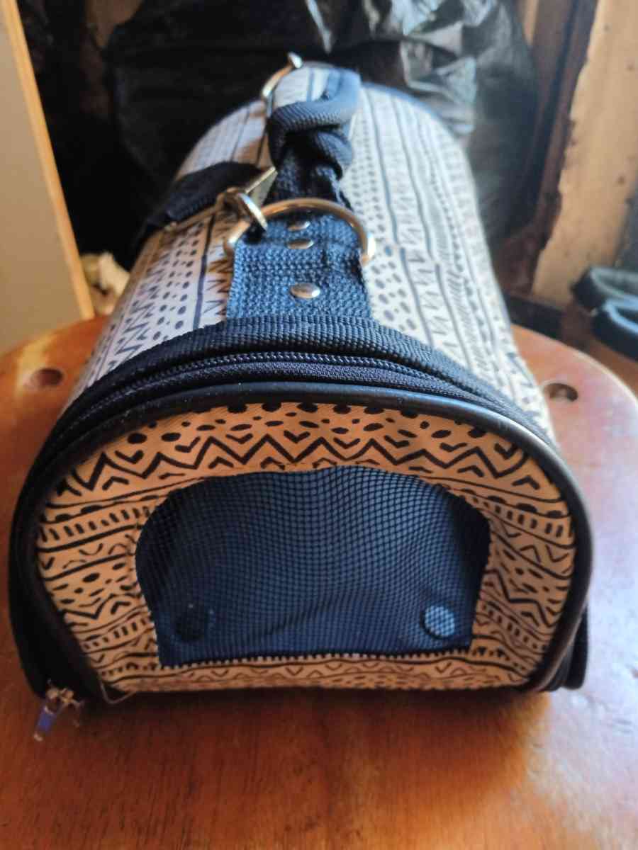 advantage pet carrier bag like contour