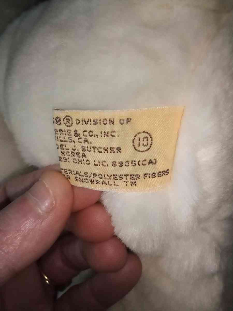 1935 Prescious moments rabbit