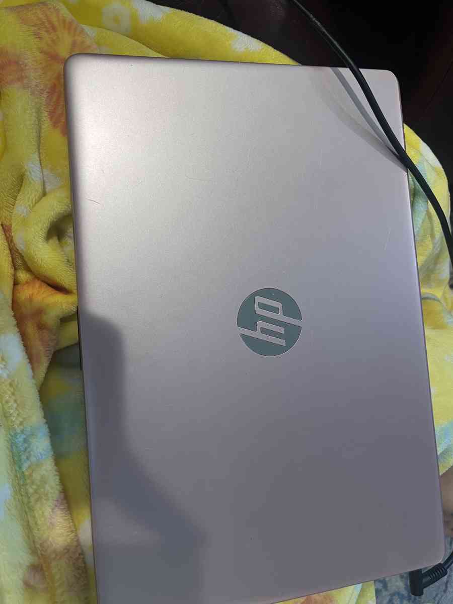 pink HP laptop