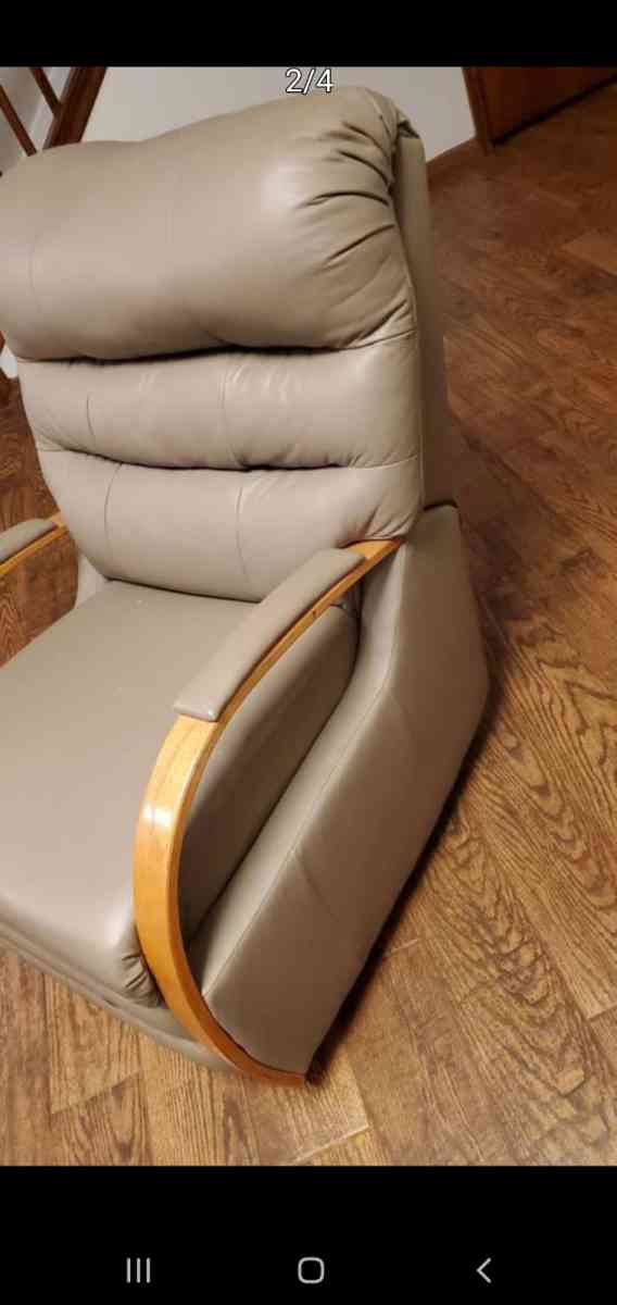 Recliner Chair