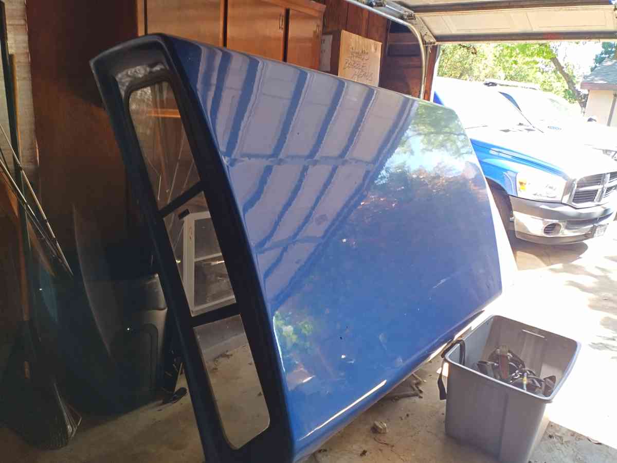 LEER Long bed camper shell