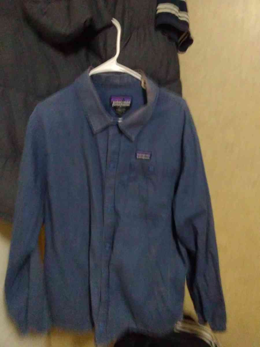 mens Patagonia buttonup jacket