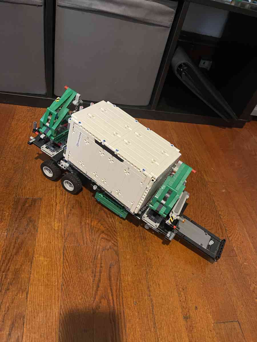 built Lego technic Mack anthem truck