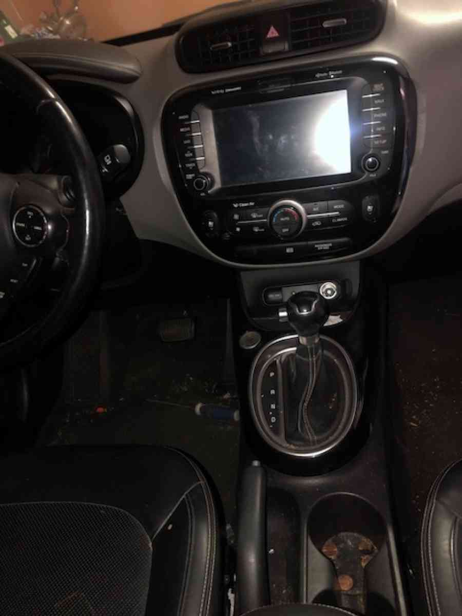 2014 Kia soul NO ENGINE