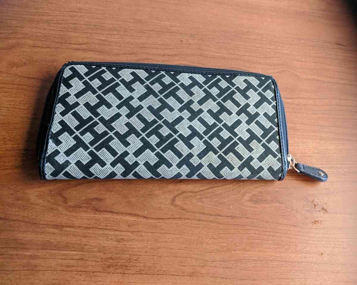Tommy Hilfiger Wallet