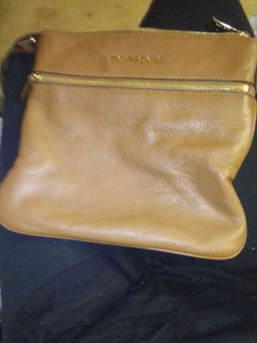 3 Michael kors purses