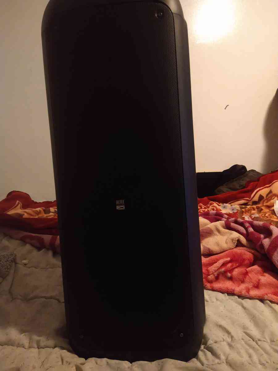 Altec lansing Bluetooth powered speaker