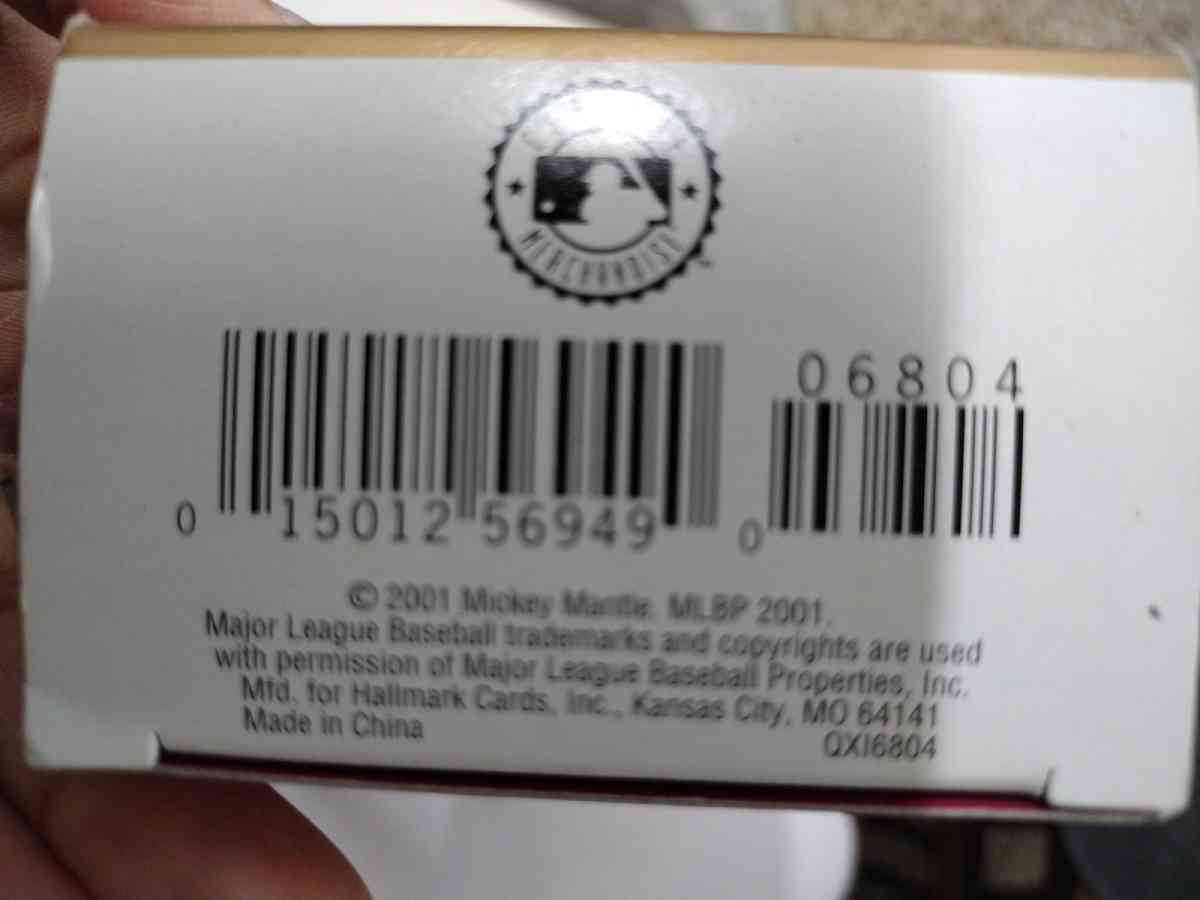 Mickey Mantle NY Yankees Hallmark Keepsake Ornament QXI6804