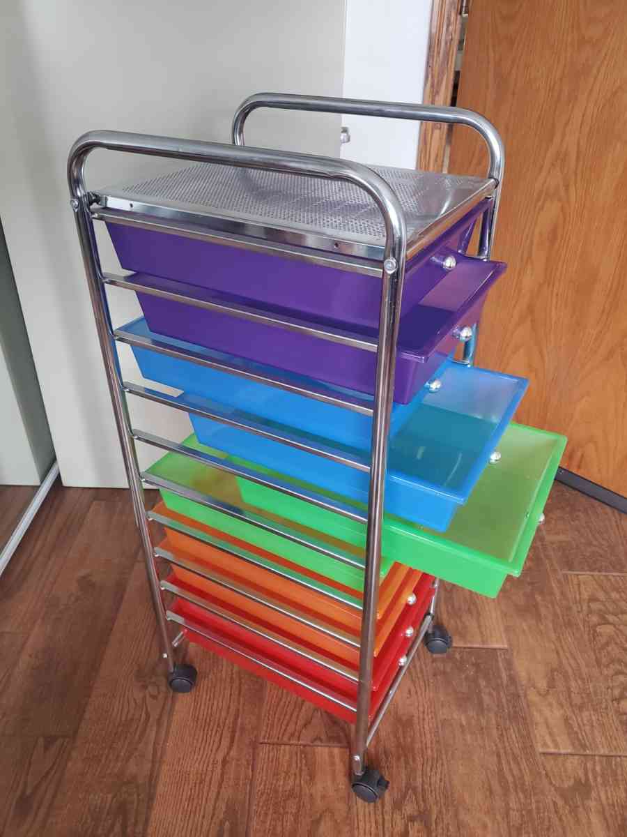 Rolling plastic storage card