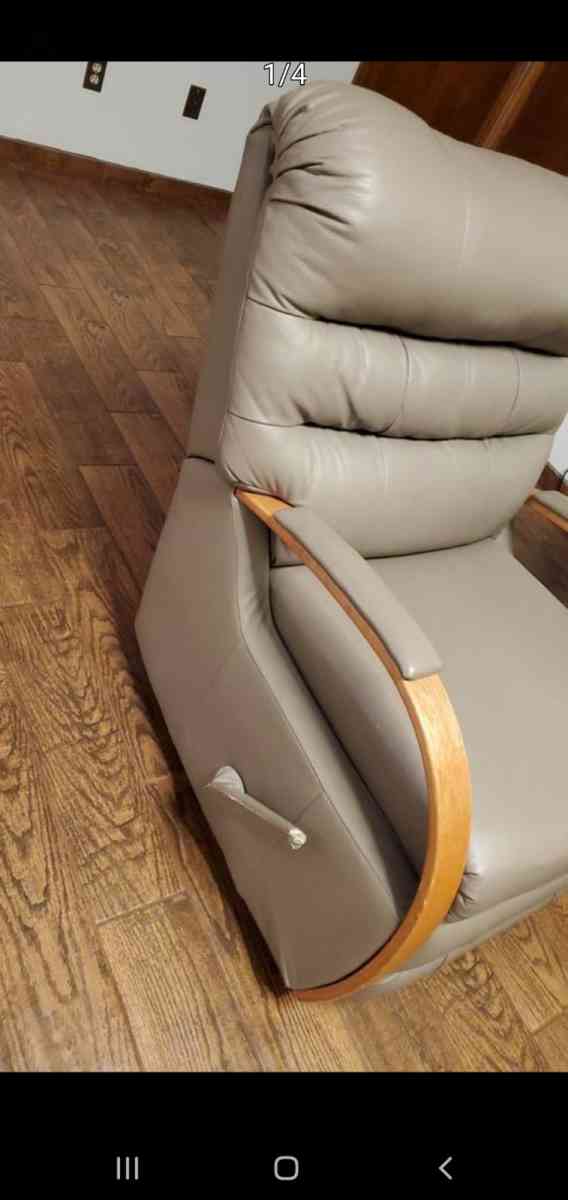 Recliner Chair