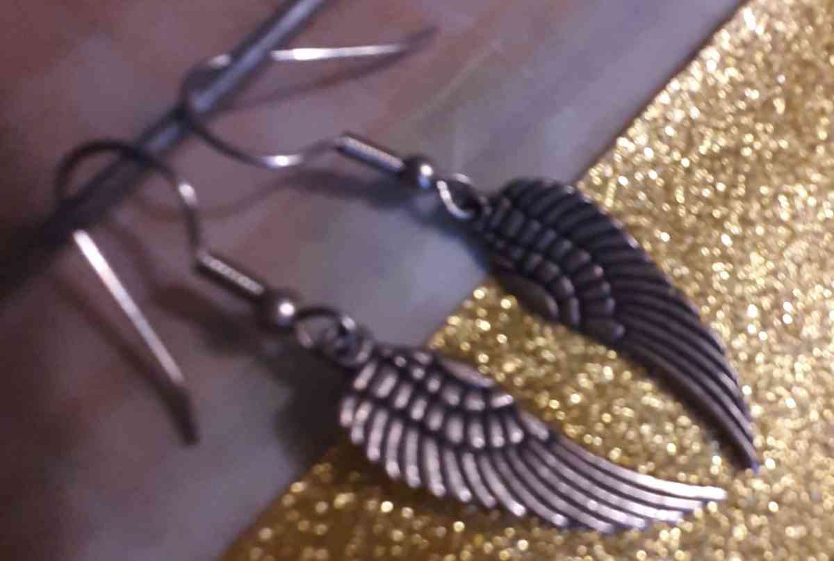 Silver Feather Earrings