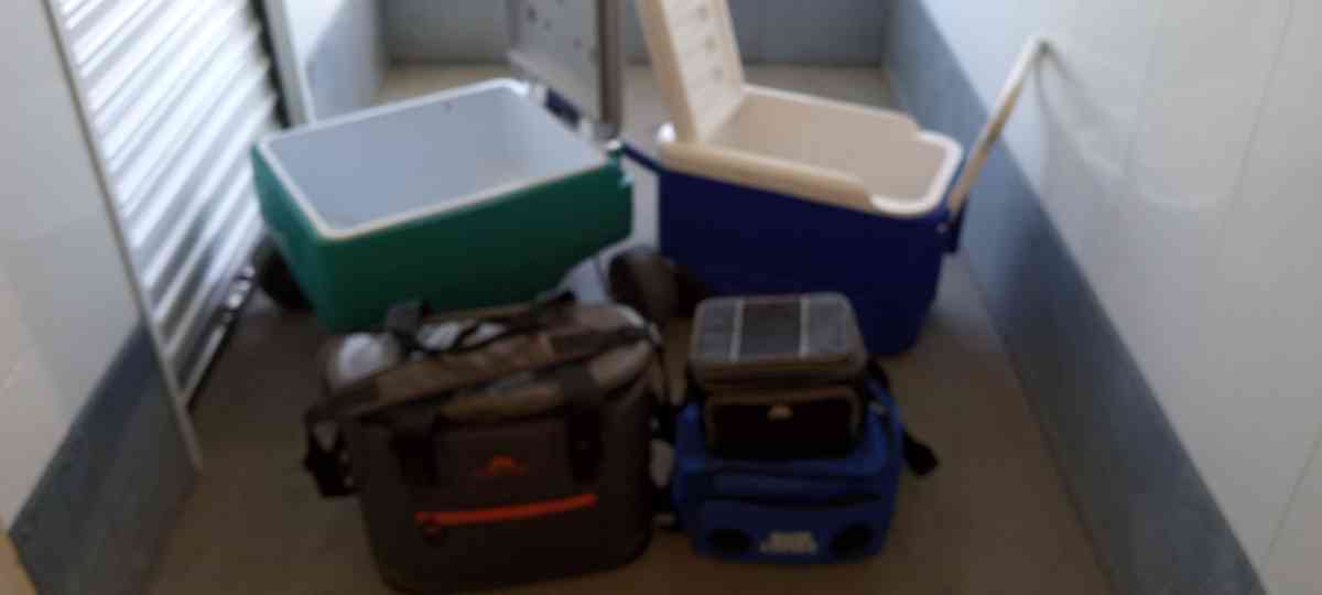 the 5 ice cooler from mini to familiary