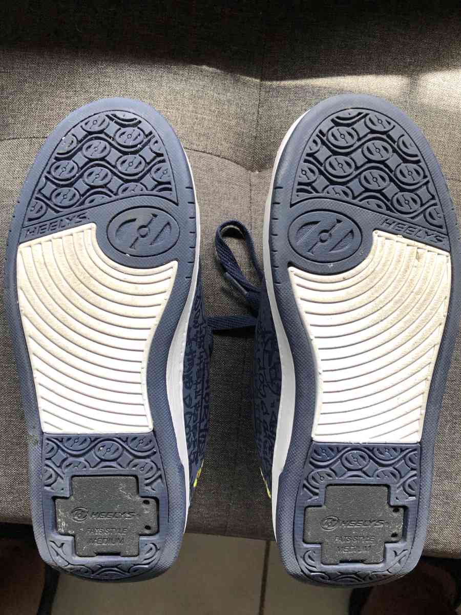 Size 5 The Simpsons X Heelys