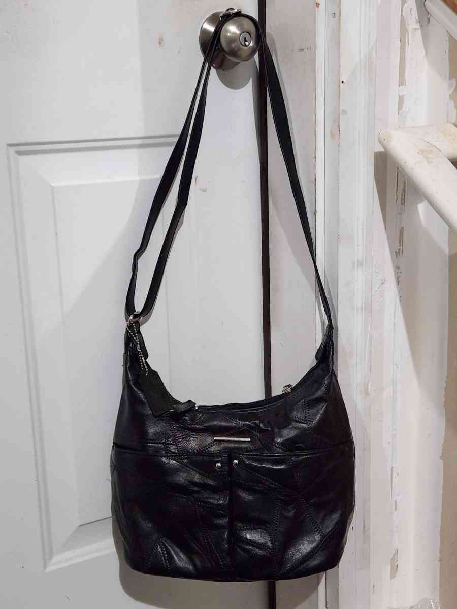 NEW Women Handbag Purse   Moving Sale
