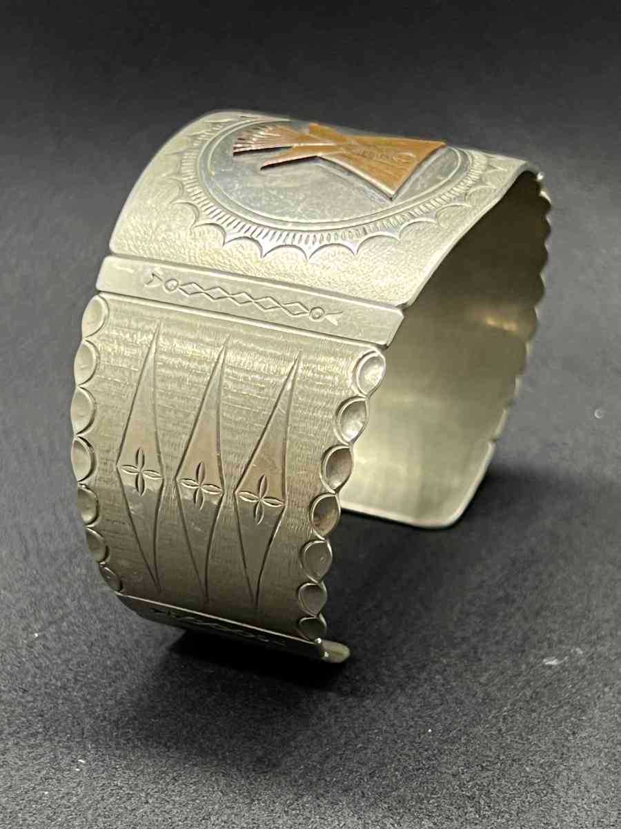 Collectable Old  Authentic Eygptian Sliver Plated Bangle