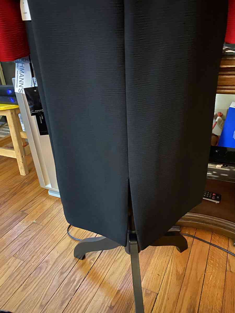 NWT Womens Tahari Red Two Piece Suit Size 6