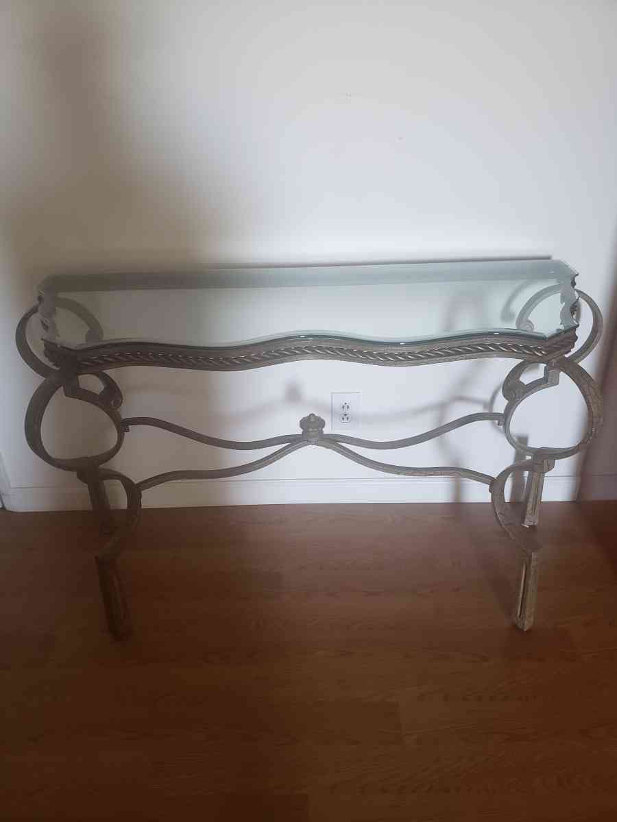 1 coffee table 2 end tables 1 entry table its a set