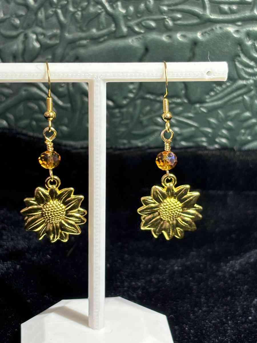 Sunny Days Sunflower Earrings