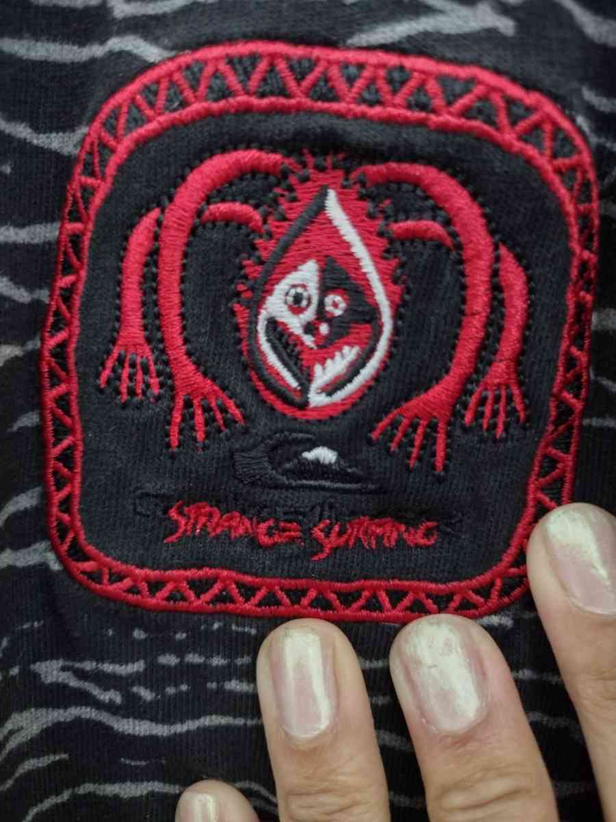 Quiksilver x Stranger Things Lovers Lake TShirt MENS SIZE L