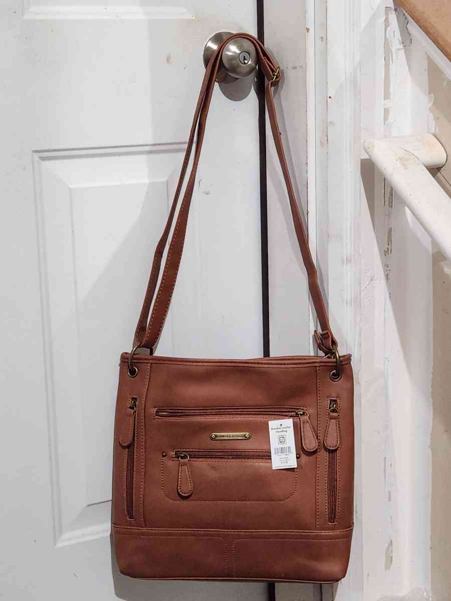 NEW Women Handbag Purse   Moving Sale