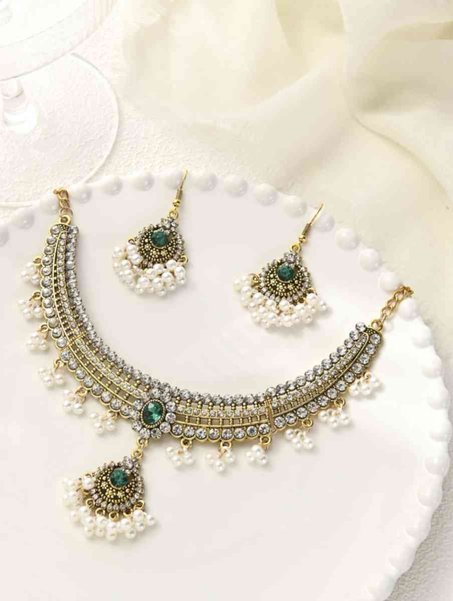 3pcs Retro Rhinestone  Zinc Alloy PendantNecklace  Earrings