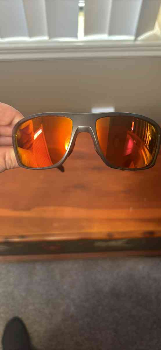 Oakley split shot prizm polarized sunglasses