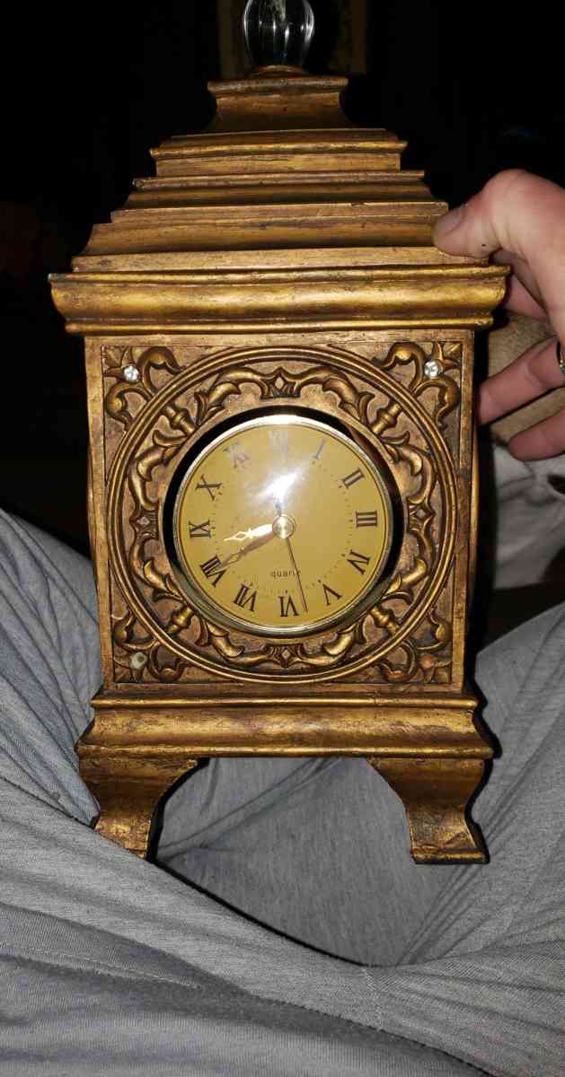 antique mantel clock