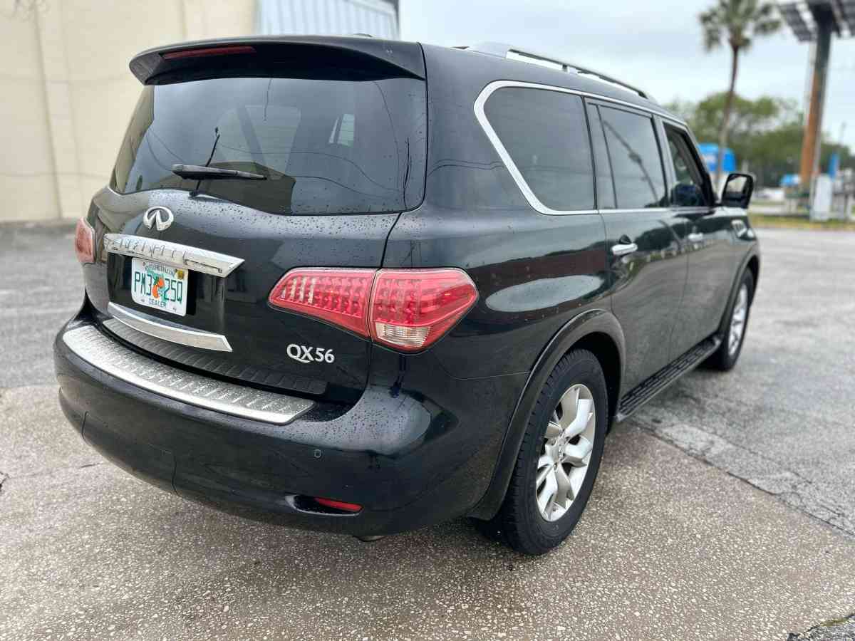 2011 infiniti qx56