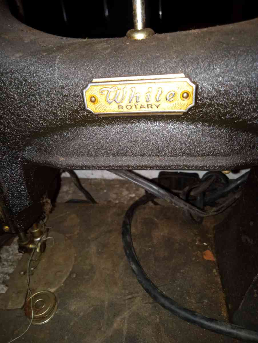 white sewing machine