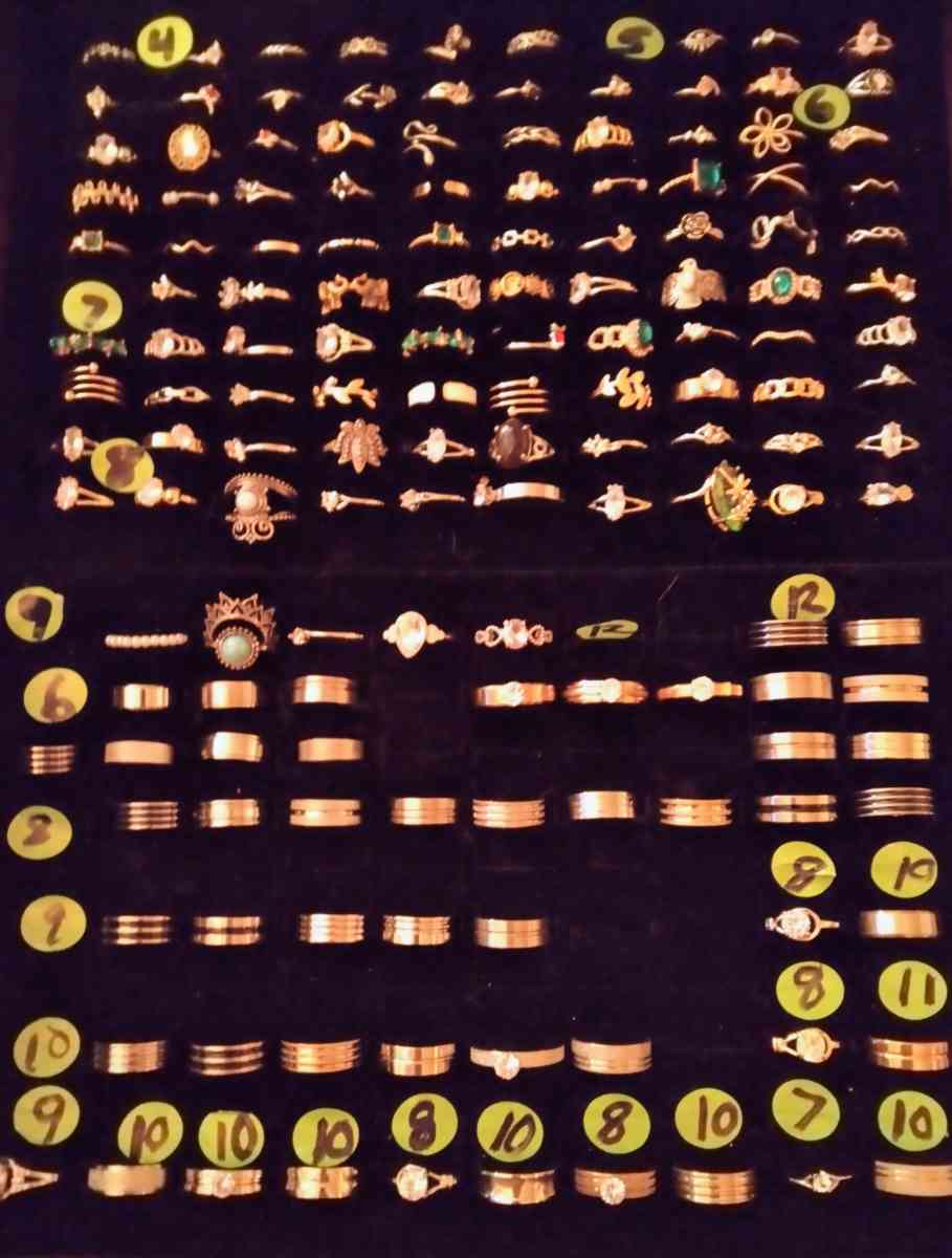 MEN AND WOMENS RINGS AND WEDDING SETS