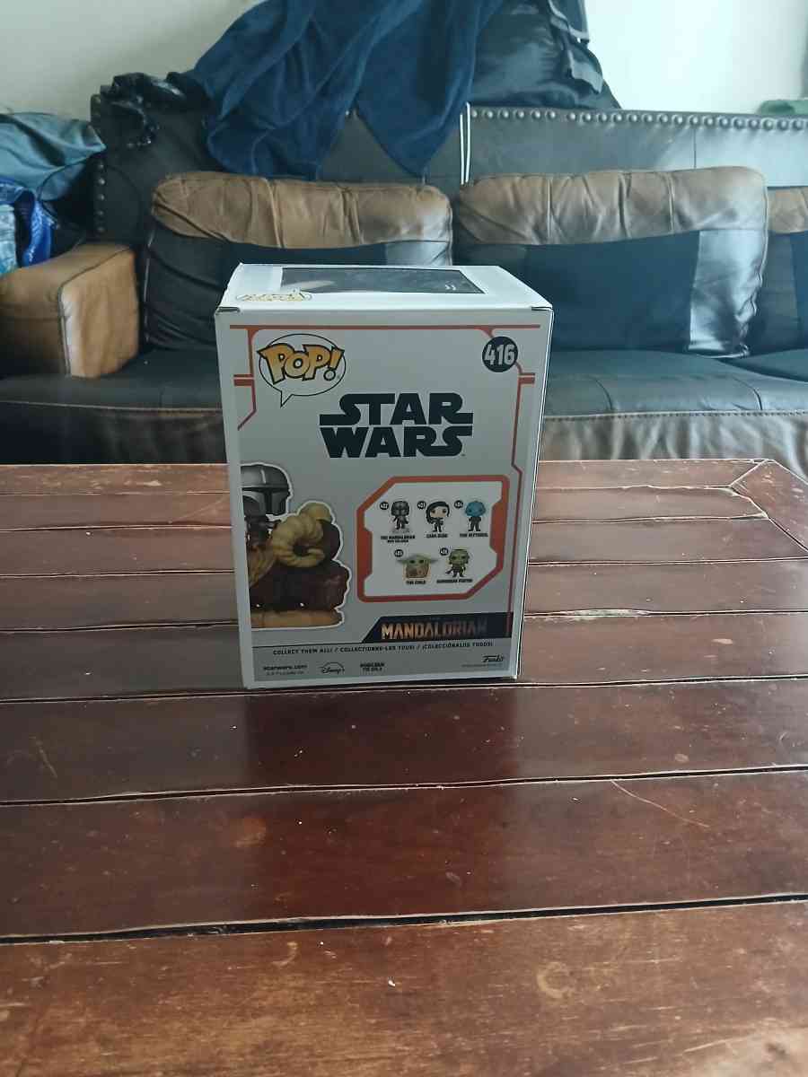 Funko Pop Deluxe Star Wars The Mandalorian 416 Figure
