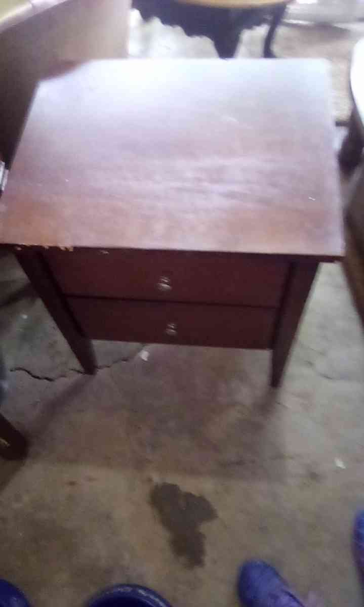would two drawer bedside table