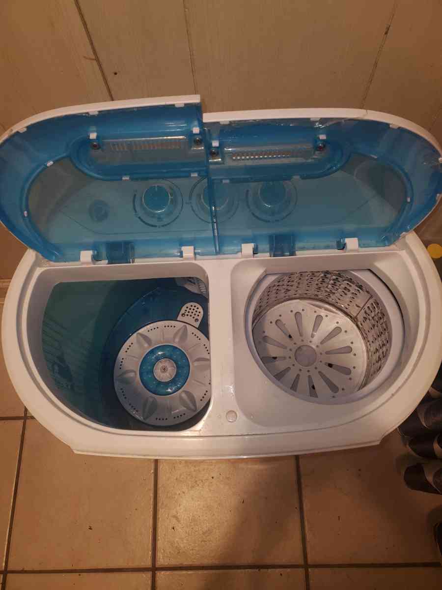 Miniature washing machine