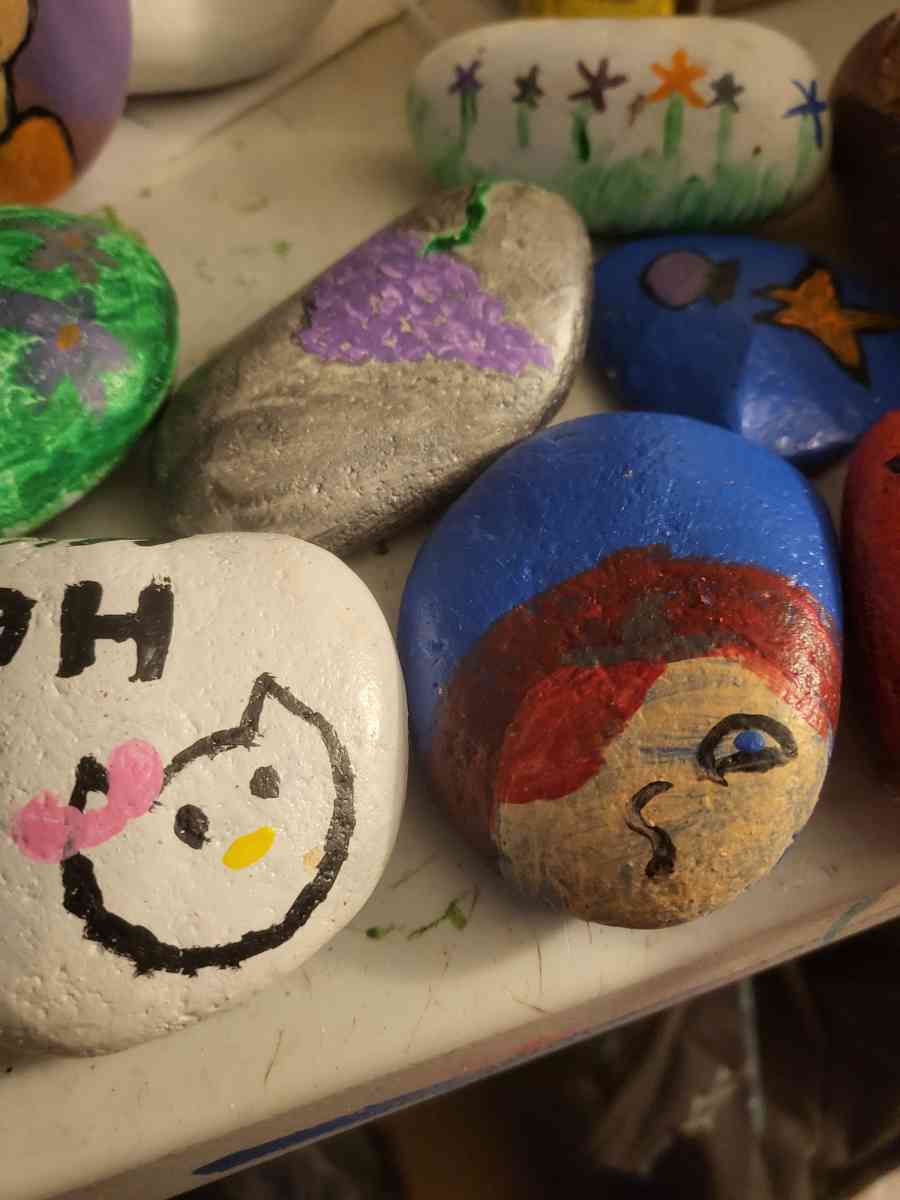 hand painted rocks