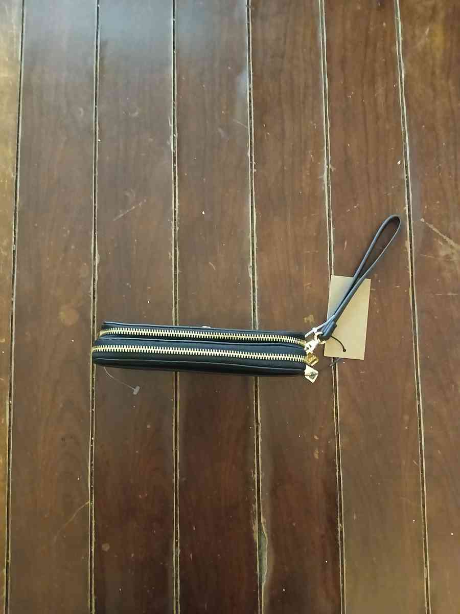 Steve Madden BBENNI Black Zip Around Wallet