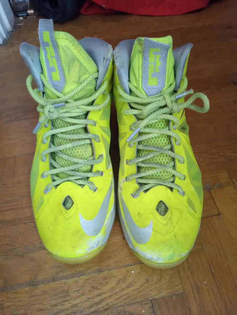 LeBron Volt 19 Yellow
