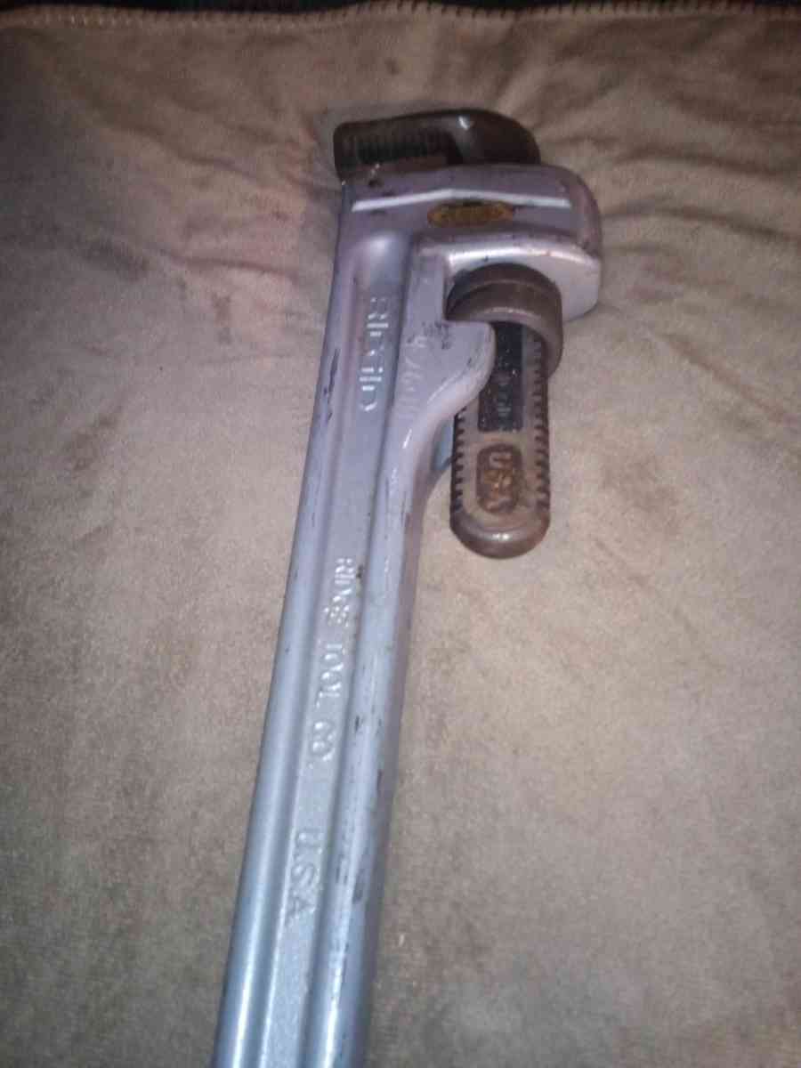 Ridgid 24 in ALUMINUM