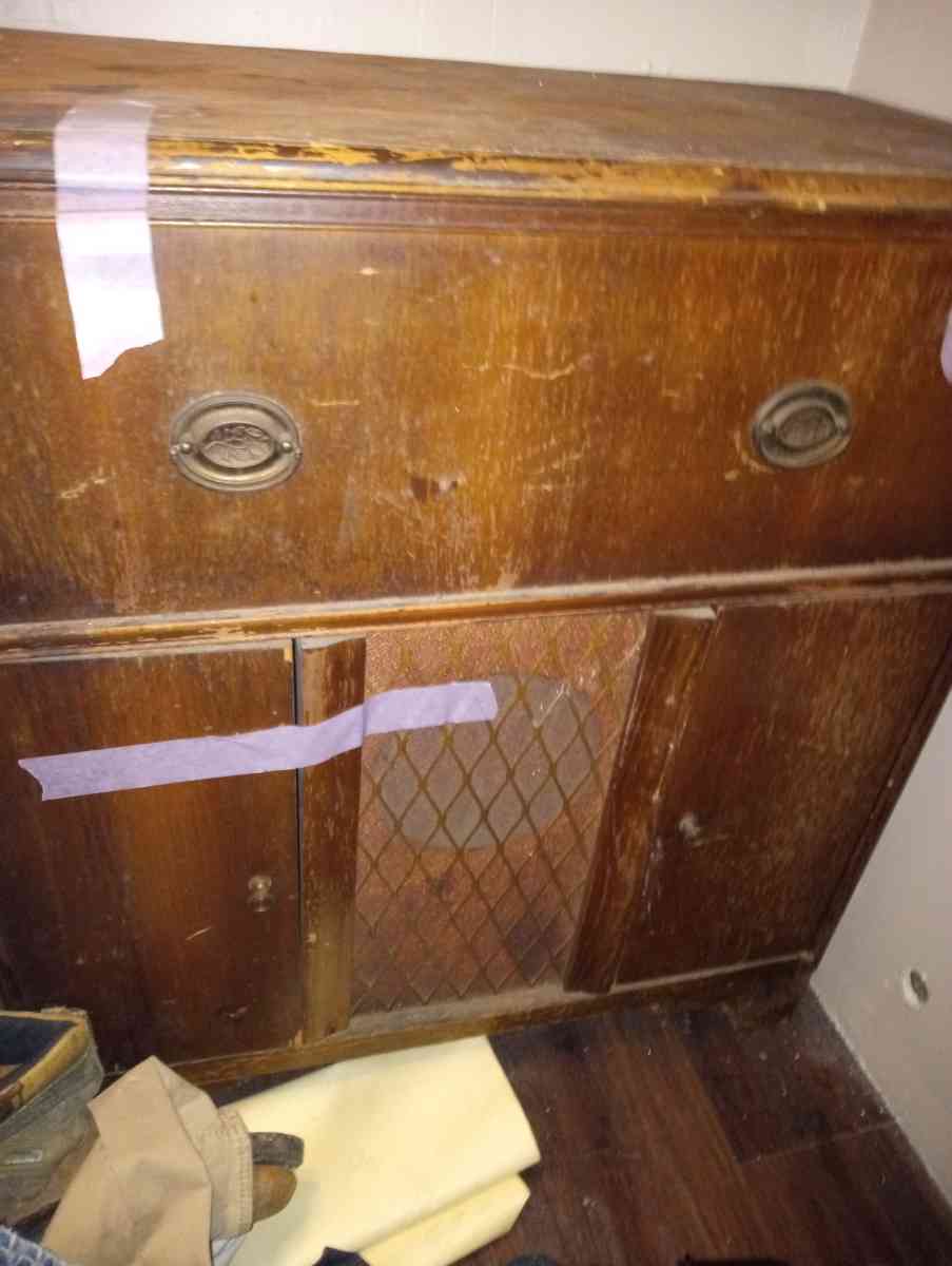 record player AM radio