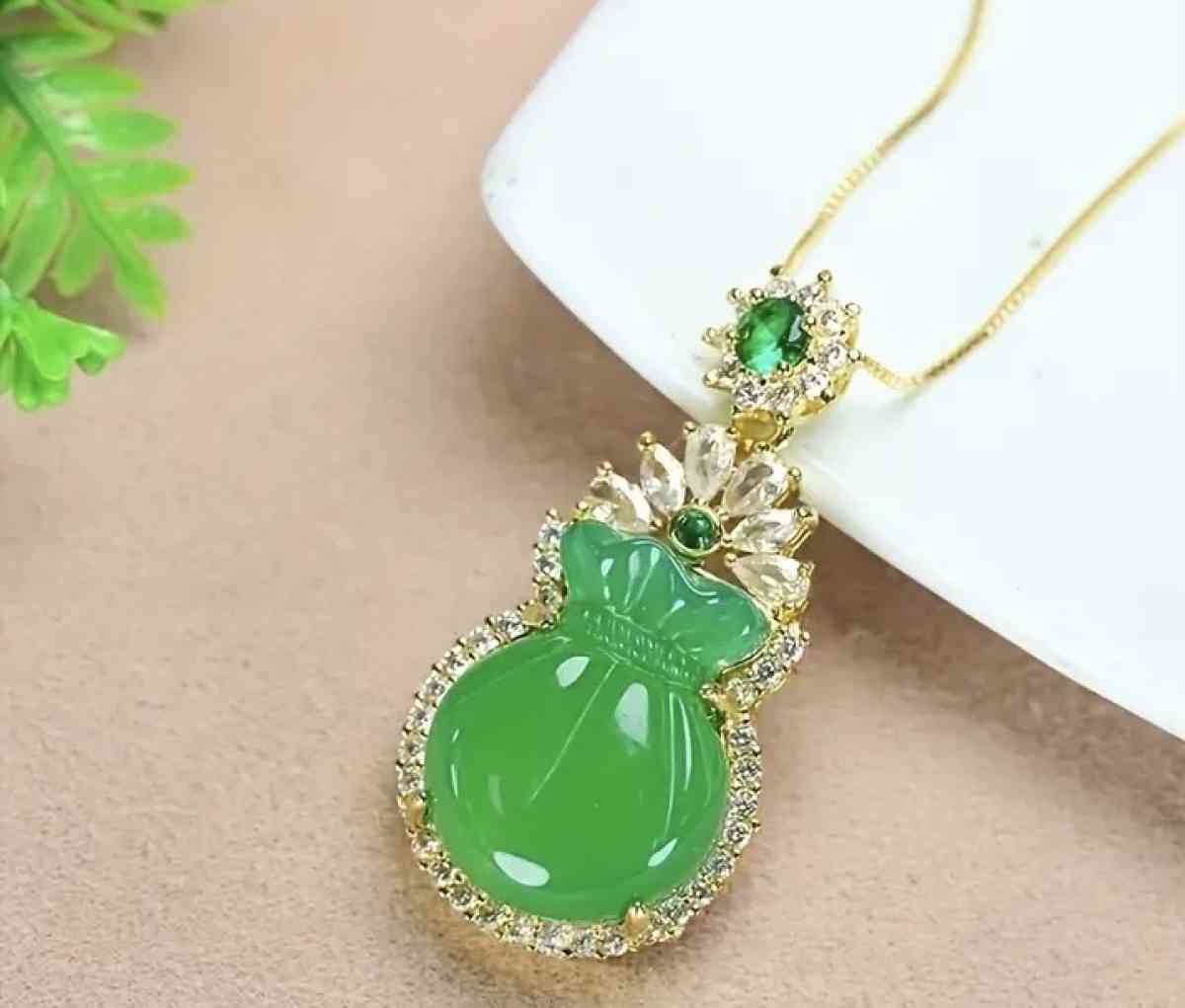 Green Jade Money Pocket Jadeite Pendant Necklace