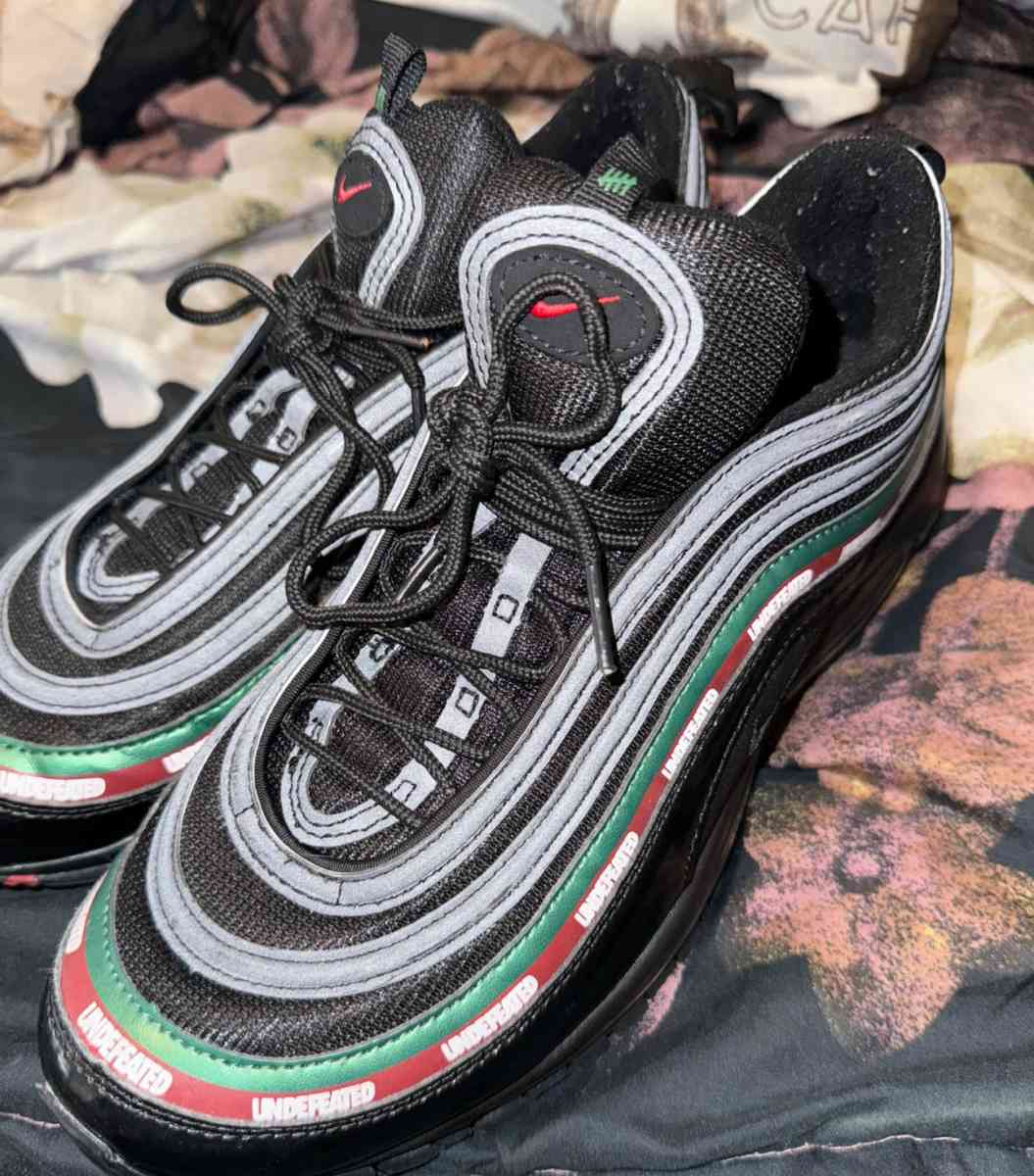 mens size 10 black Nike Air Max 97 Undefeated