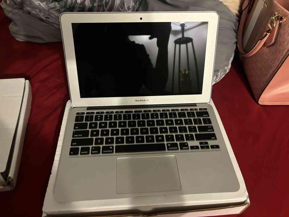 Apple MacBook Air